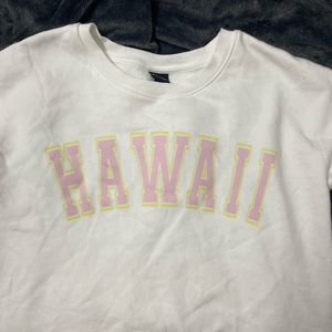 Graphic Crop Top Sweatshirt.